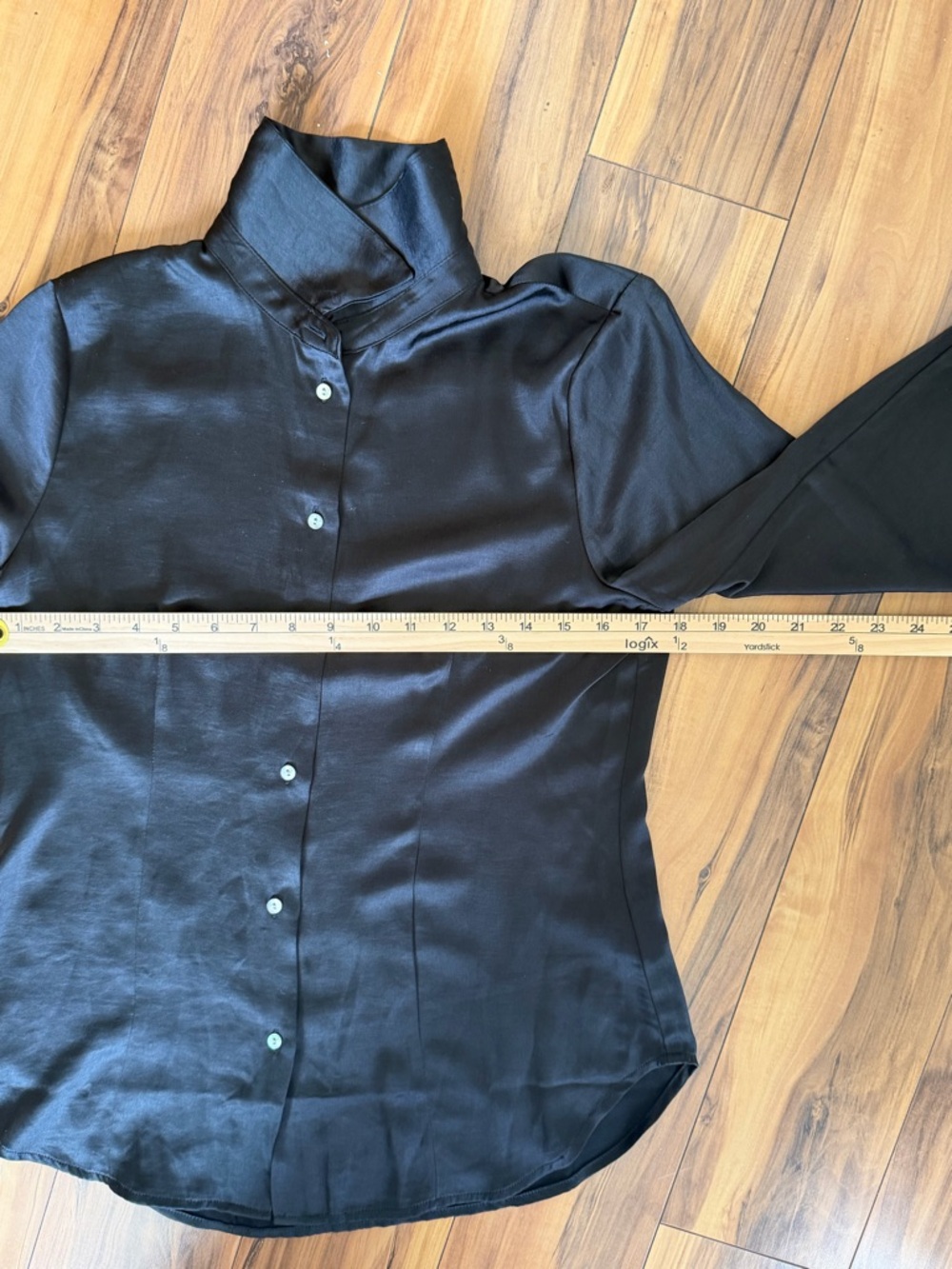 Madewell darted Black Satin Button-Down Shirt - Women - Picture 8 of 9